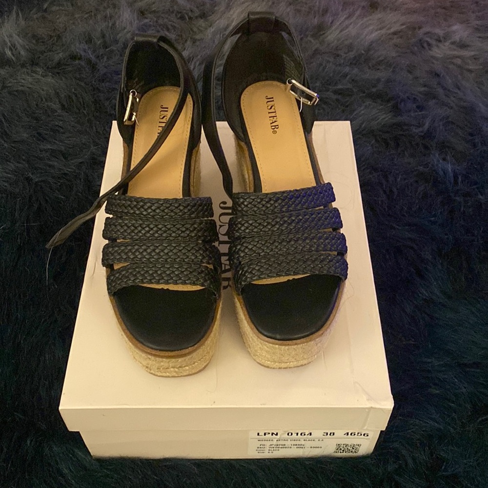 Retro Vibes Platform leather sandal wedge shoe 👠